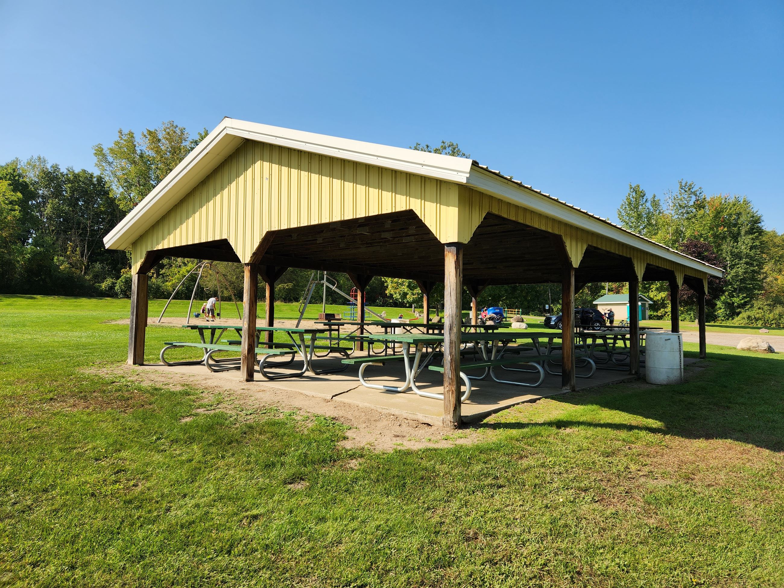 Community Lake Park Pavilion
